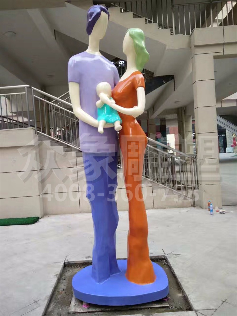 IMG_4528.JPG 抽象人像雕塑