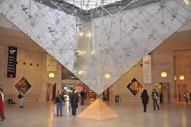 有哪些常見的動態(tài)美陳裝置推薦?